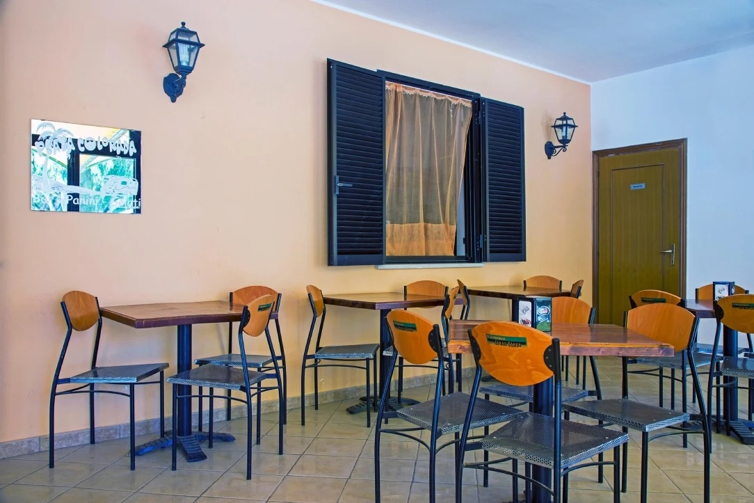 Area Esterna con TV Bar Campeggio