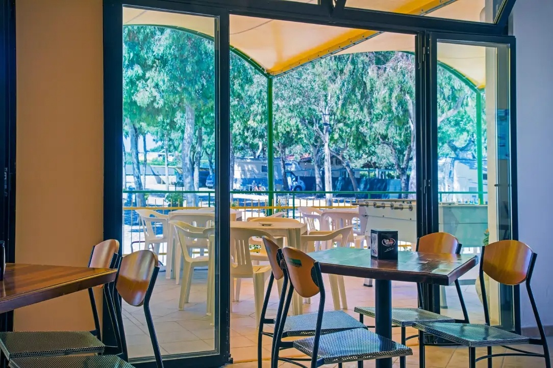 Area Interna Bar